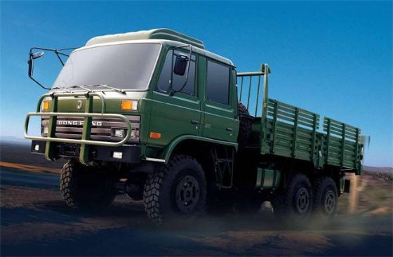 东风EQ2102N 六驱越野车 东风EQ2102N 六驱越野车