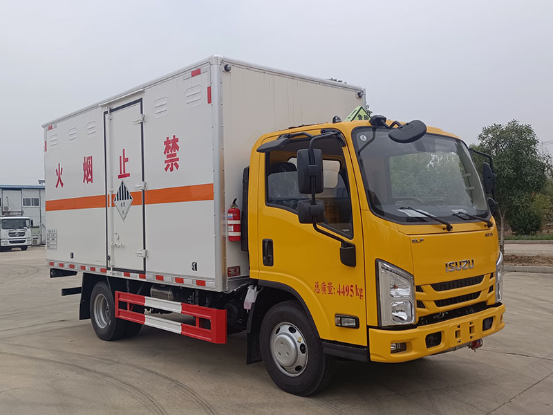 江铃杂项危险物品厢式运输车(9类) 江铃杂项危险物品厢式运输车(9类)