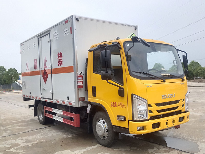 江铃易燃液体厢式运输车(3类) 江铃易燃液体厢式运输车(3类)