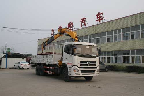 东风天龙 压裂管汇车 东风天龙 压裂管汇车