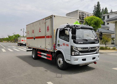 东风腐蚀性物品厢式运输车(8类) 东风腐蚀性物品厢式运输车(8类)