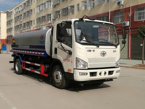 解放8.8吨喷洒车(国六) 解放8.8吨喷洒车(国六)