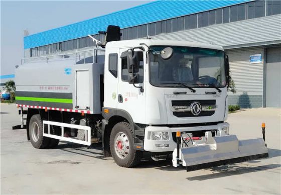 东风(国六)路面清洗车 东风(国六)路面清洗车