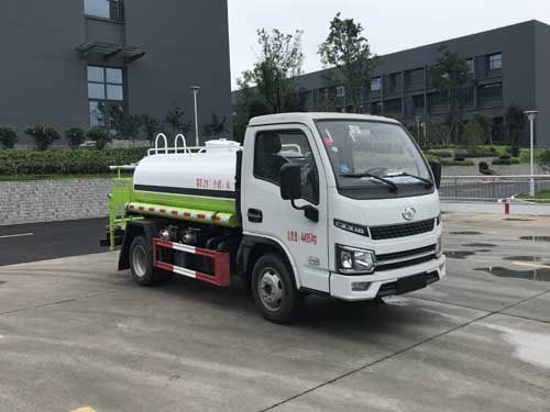 跃进2.5方洒水车(国六) 跃进2.5方洒水车(国六)