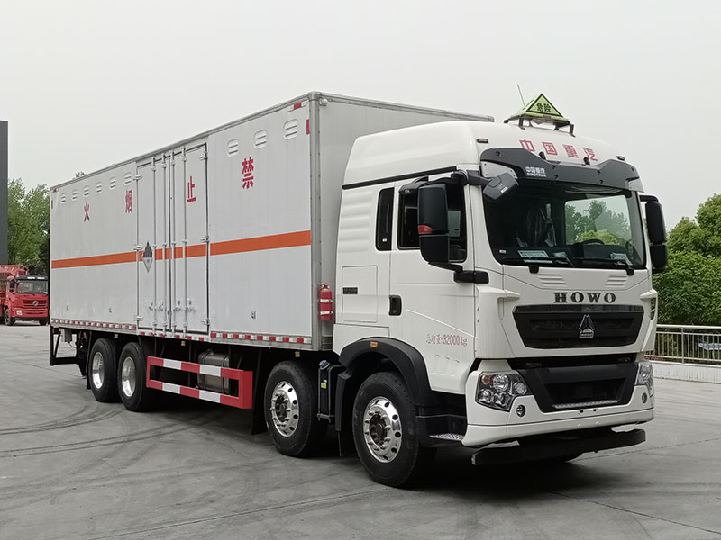 重汽杂项危险物品厢式运输车(9类) 重汽杂项危险物品厢式运输车(9类)