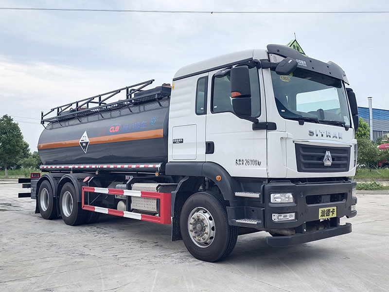 重汽14方腐蚀性物品罐式运输车(圆罐) 重汽14方腐蚀性物品罐式运输车(圆罐)