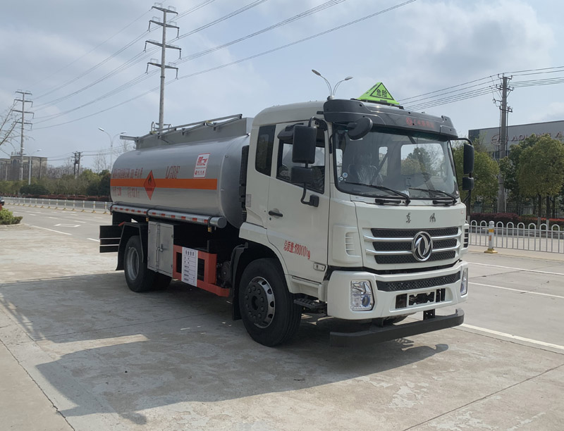 东风13方易燃液体罐式运输车 东风13方易燃液体罐式运输车